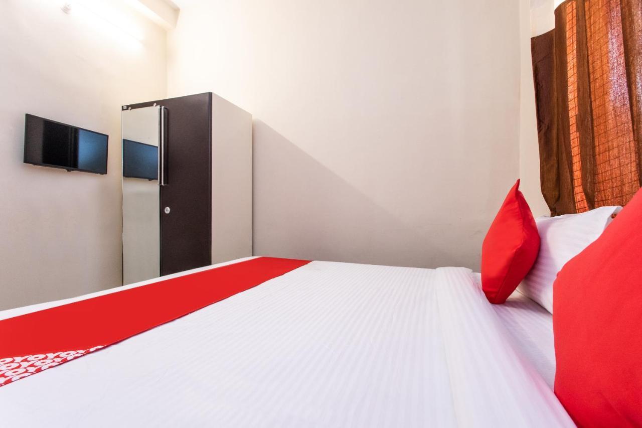 Oyo 18571 Ashoka Resort Indore Extérieur photo